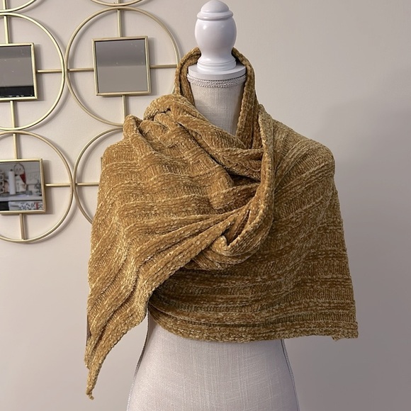 C.C. Woman’s Ultra soft chenille ribbed oblong scarf mustard knit shawl wrap - Picture 4 of 12